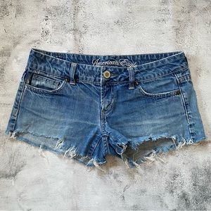 American Eagle Outfitters Cut Off Denim Jean Shorts Women’s Size 4